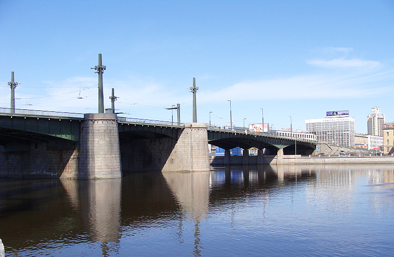 Тонкослойное полимерное покрытие на Кантемировском мосту